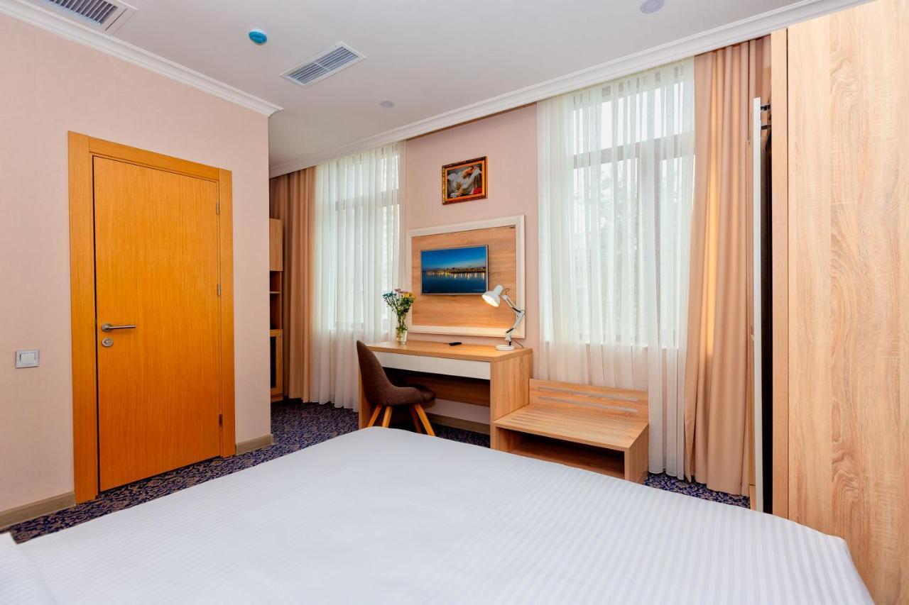 Metro City Hotel Baku Kültér fotó