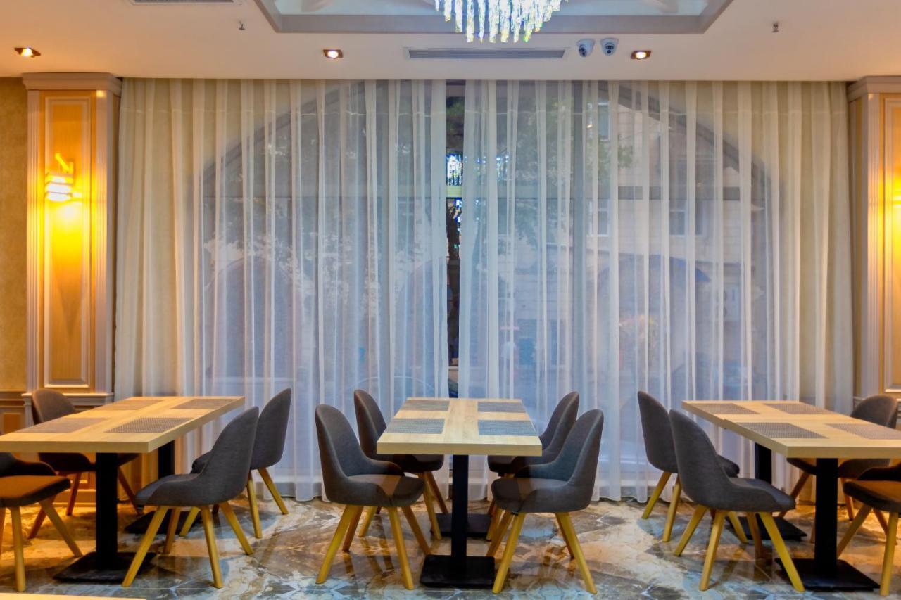 Metro City Hotel Baku Kültér fotó