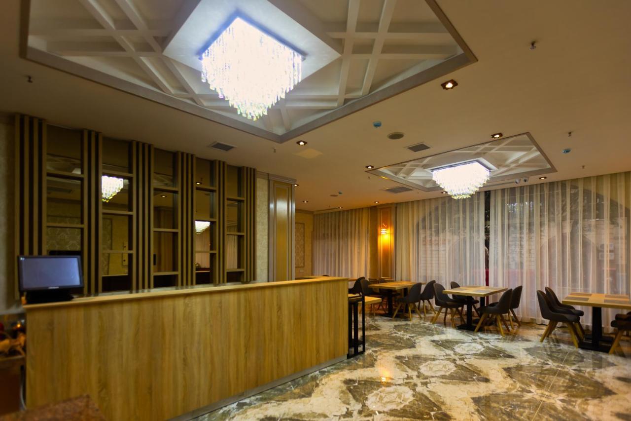 Metro City Hotel Baku Kültér fotó