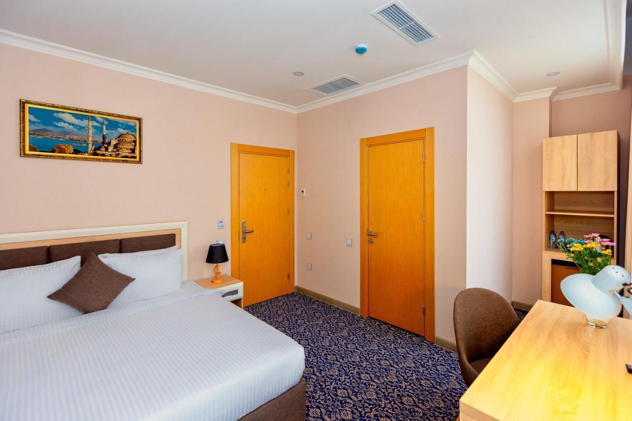 Metro City Hotel Baku Kültér fotó