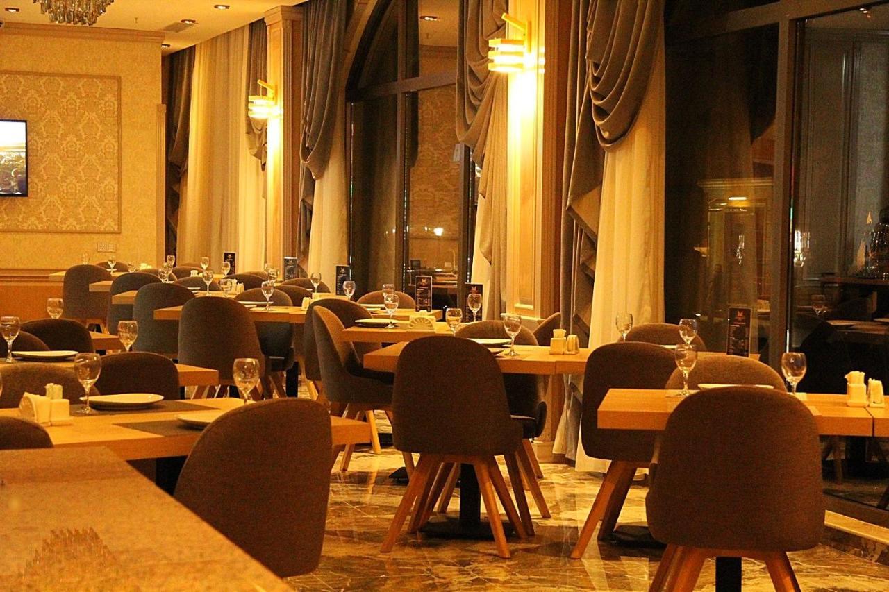 Metro City Hotel Baku Kültér fotó
