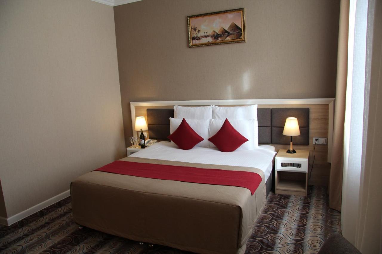 Metro City Hotel Baku Kültér fotó